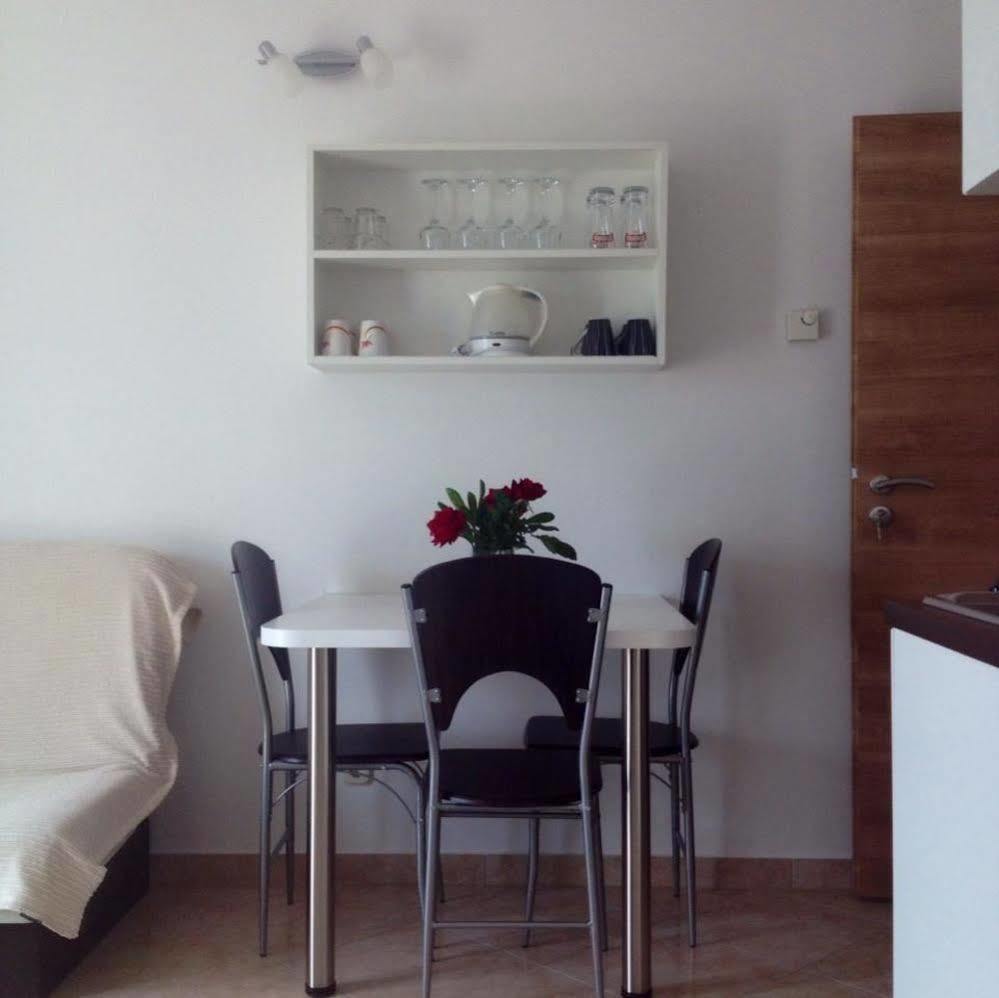 Apartments Bandalo Подстрана Экстерьер фото